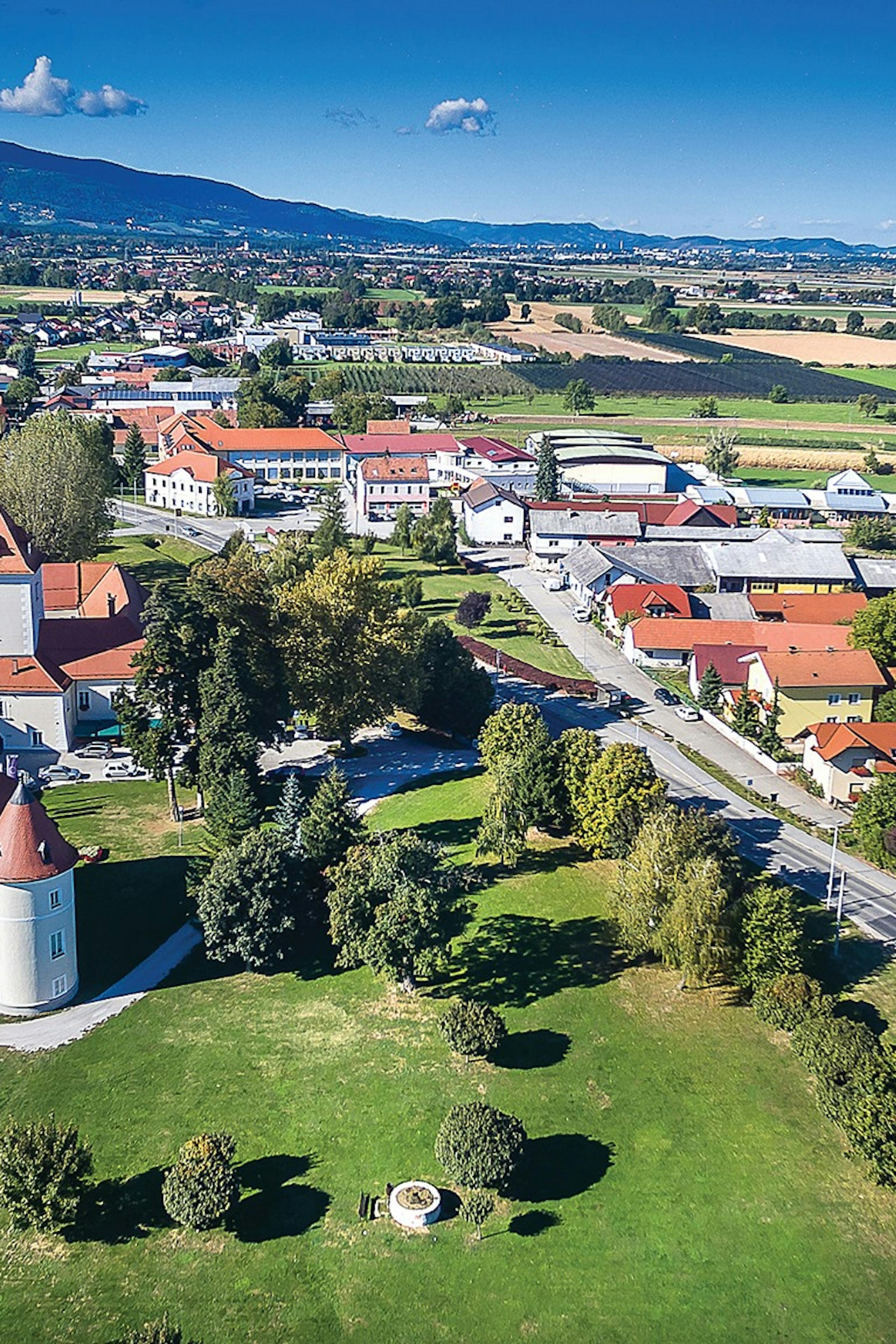 Rače Castle